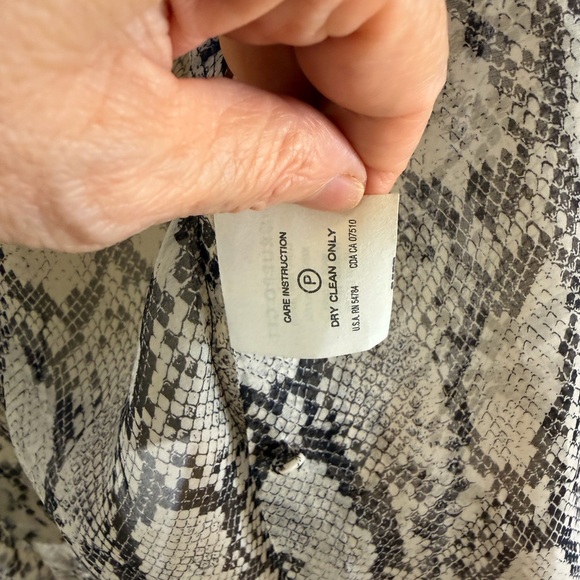 Vintage 90’s Emanuel Ungaro Sheer Snake-Print Button-Down Blouse - White & Black - Picture 4 of 14